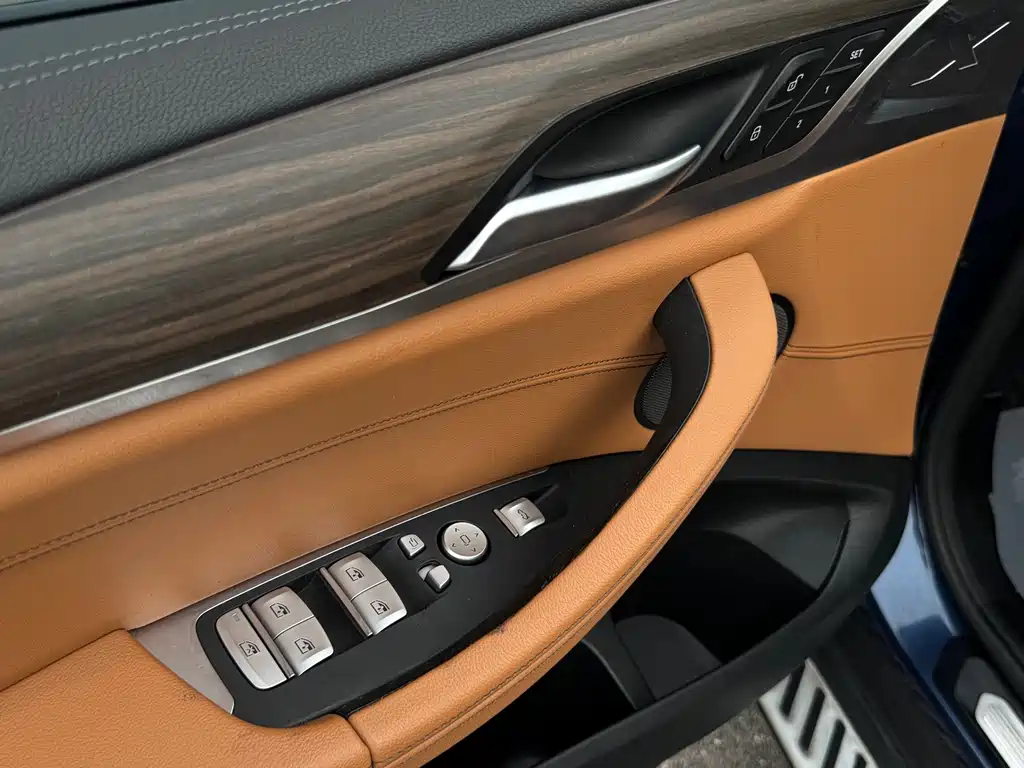 BMW X3 2018 — фото 14