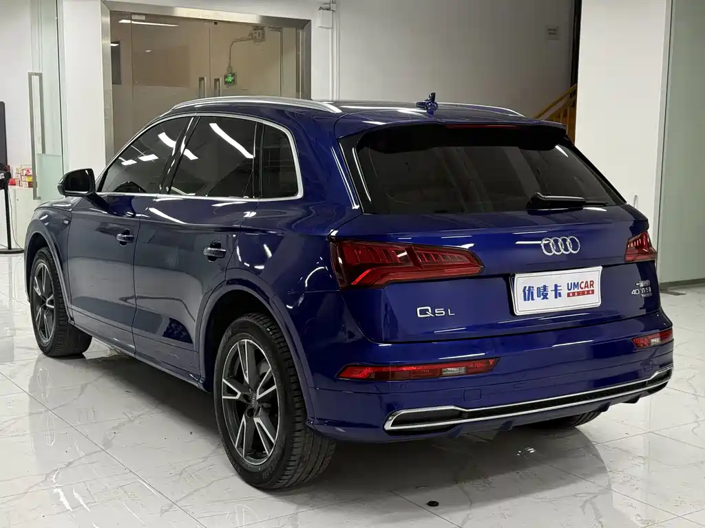 Audi Q5L 2019 — фото 4