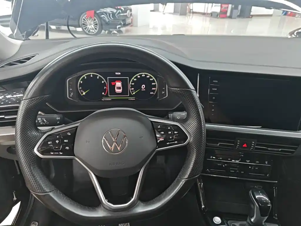 Volkswagen Passat 2022 — фото 11