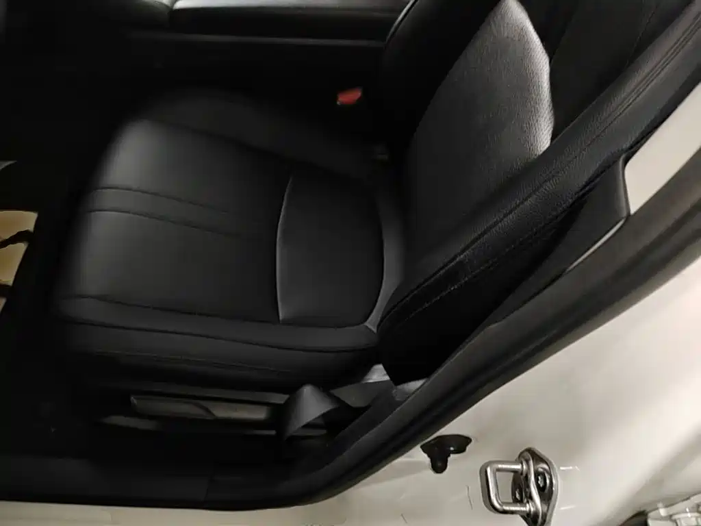 Honda Civic 2017 — фото 15
