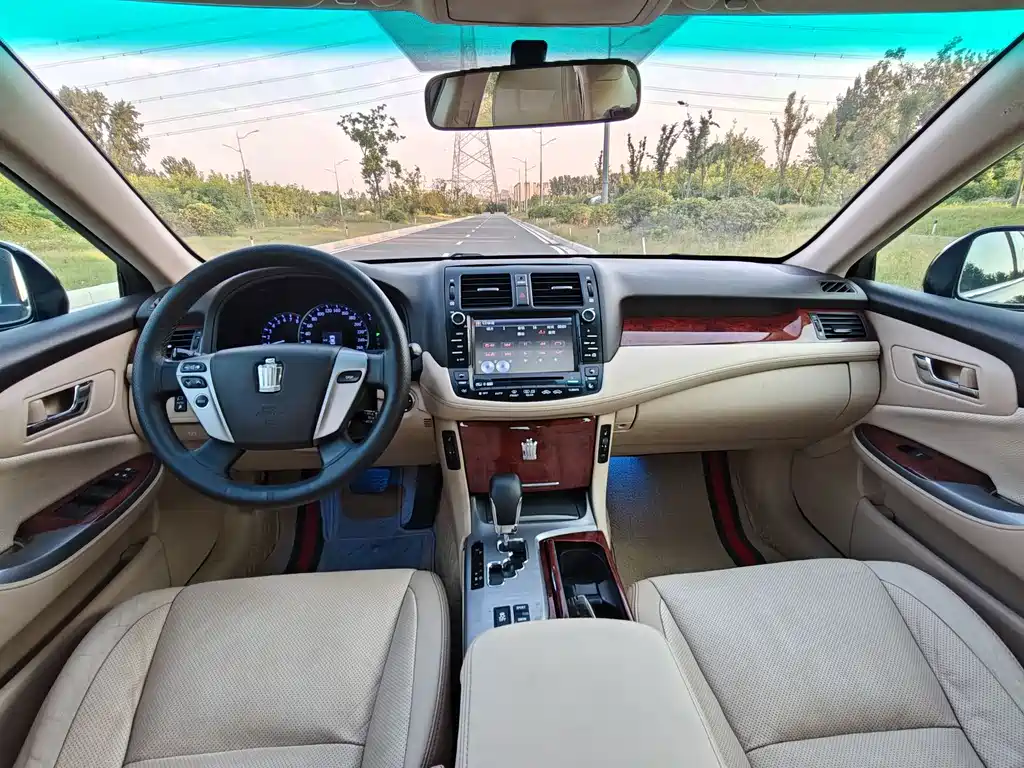 Toyota Crown 2013 — фото 11