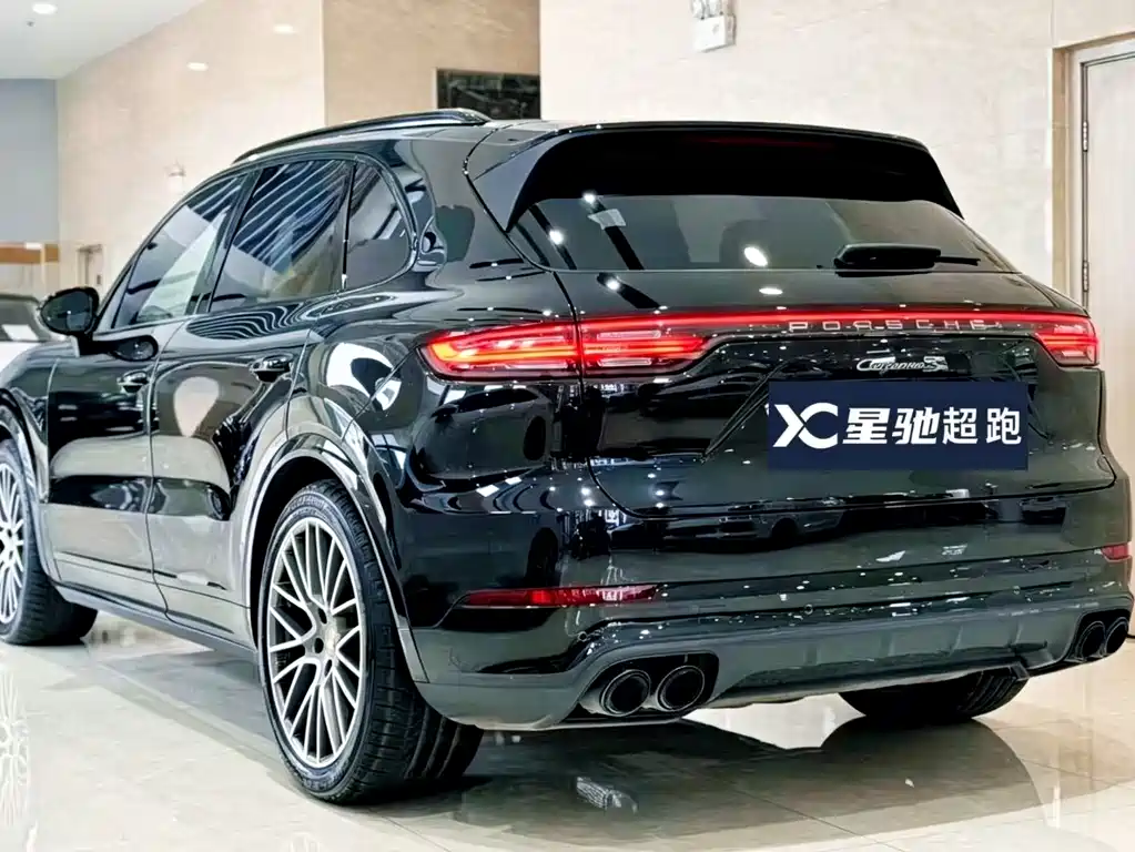 Porsche Cayenne 2023