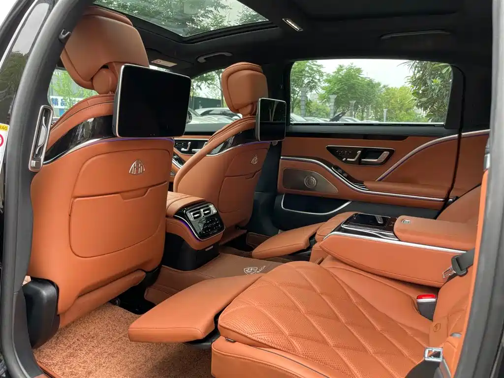 Mercedes-Benz S-Class 2023 — фото 12