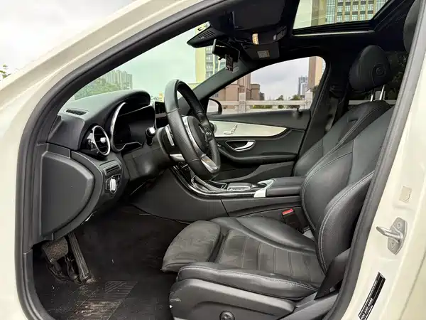 Mercedes-Benz C-Class 2020