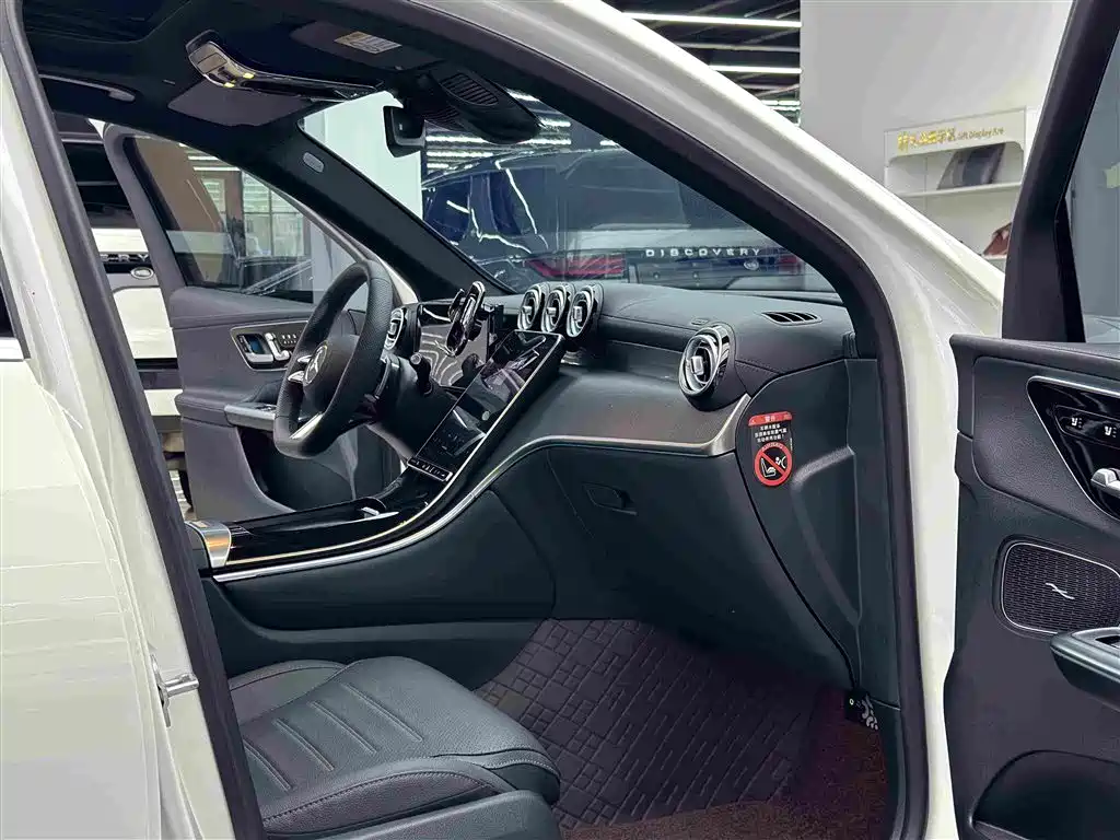 Mercedes-Benz GLC 2025 — фото 10