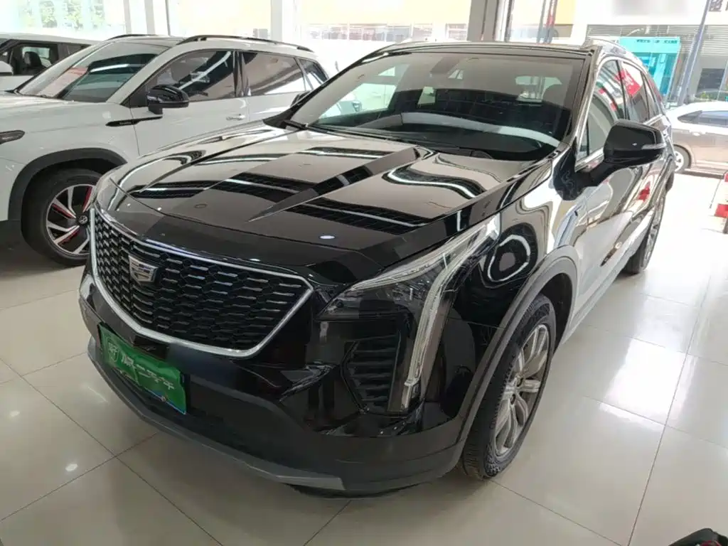 Cadillac XT4 2019 — фото 1