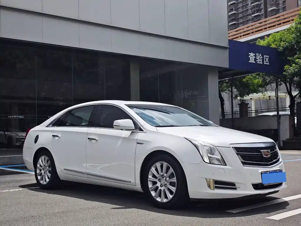 Cadillac XTS 2016 — фото 3