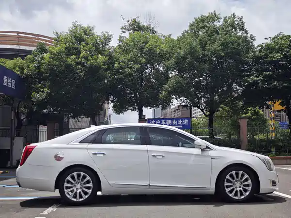 Cadillac XTS 2016