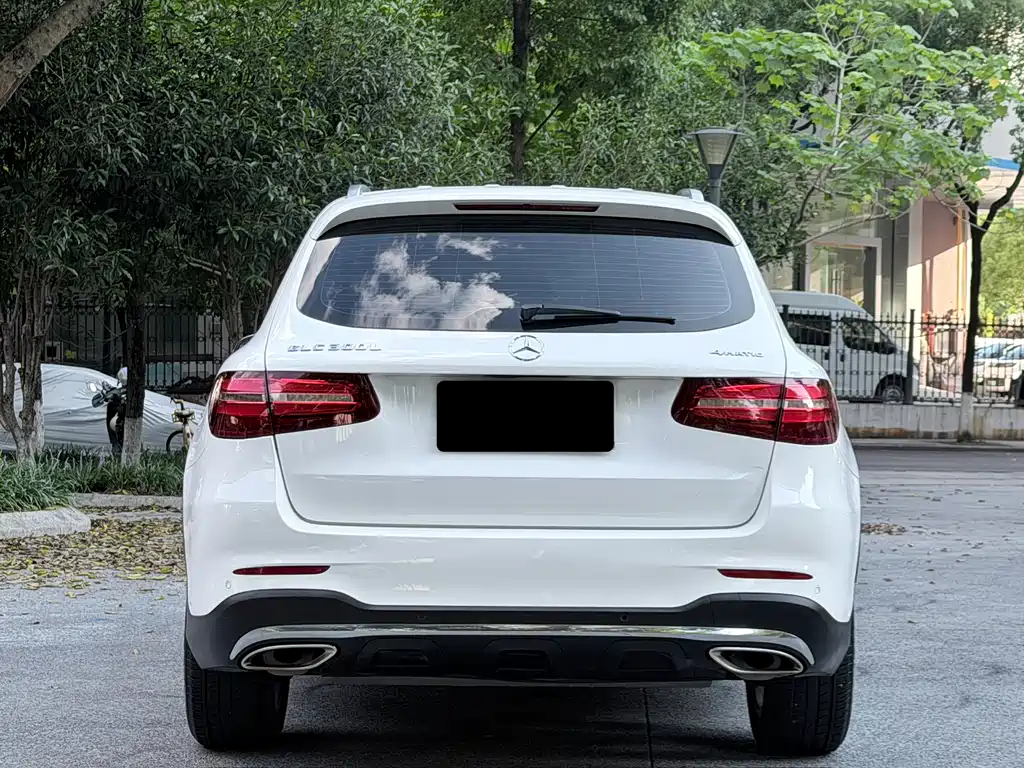 Mercedes-Benz GLC 2017 — фото 16