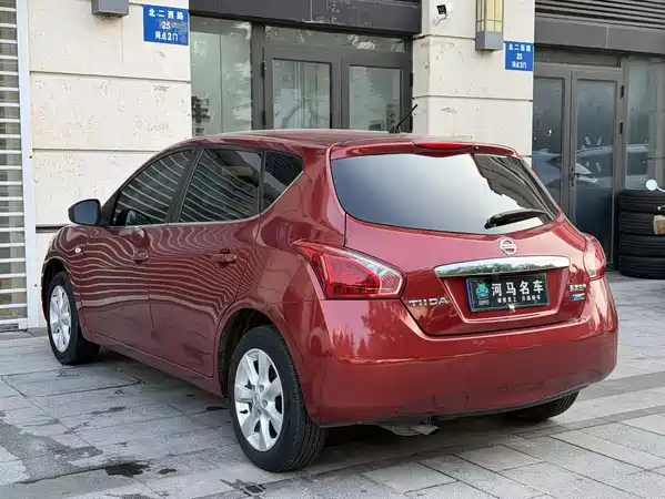 Nissan Tiida 2014