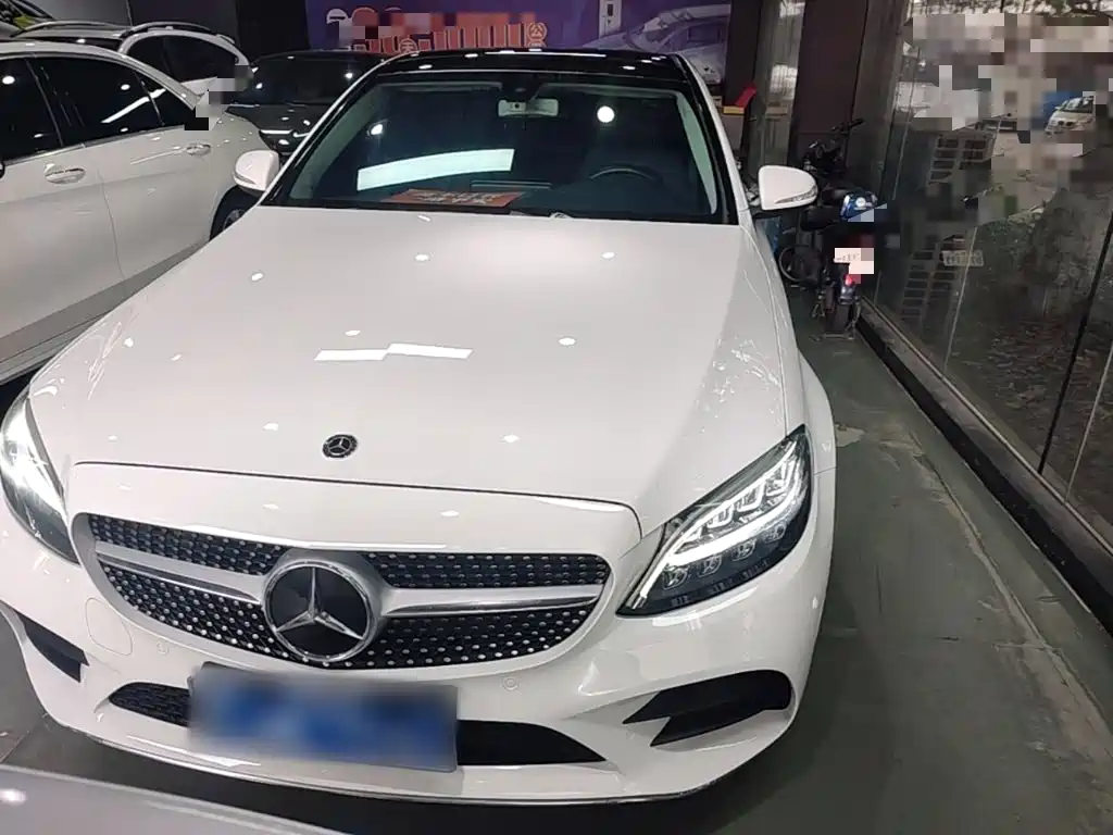 Mercedes-Benz C-Class 2020