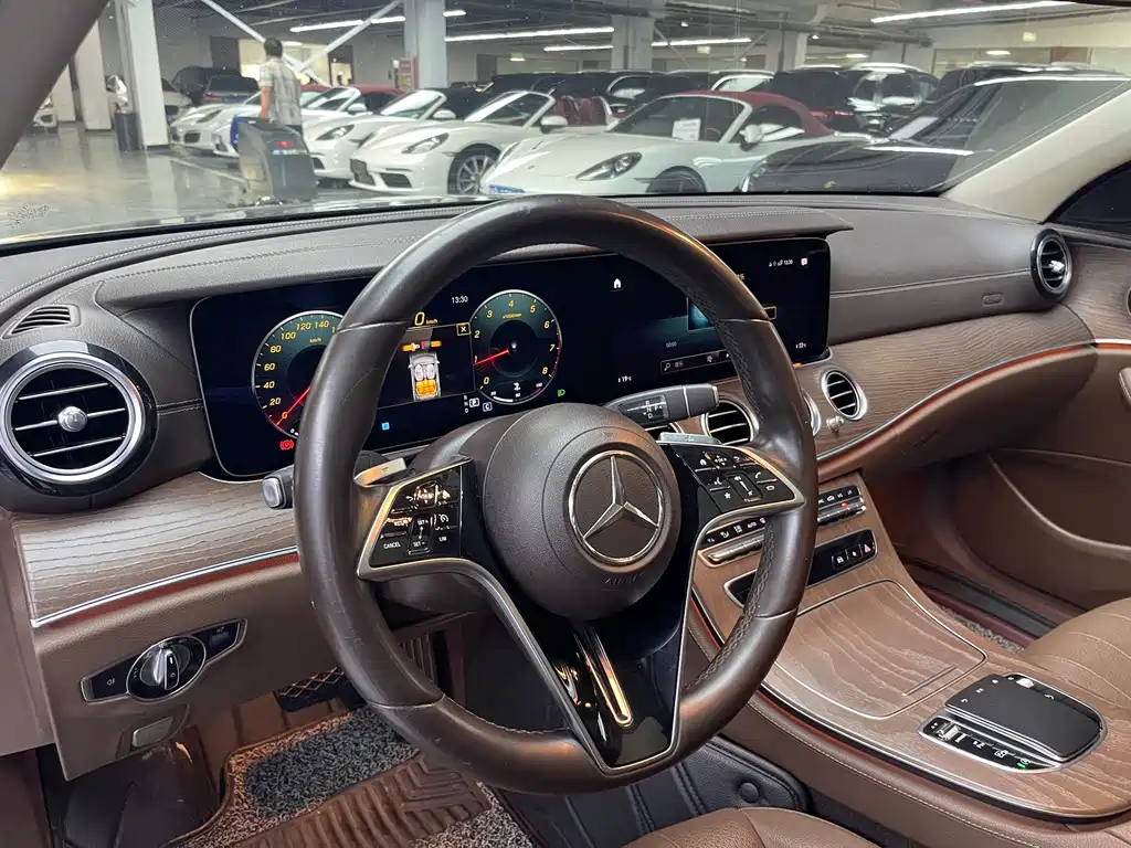 Mercedes-Benz E-Class 2021
