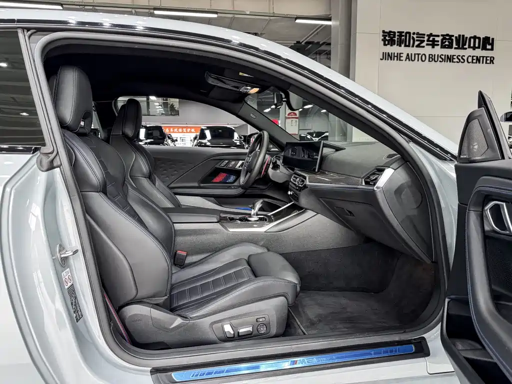 BMW M2 2025 — фото 10