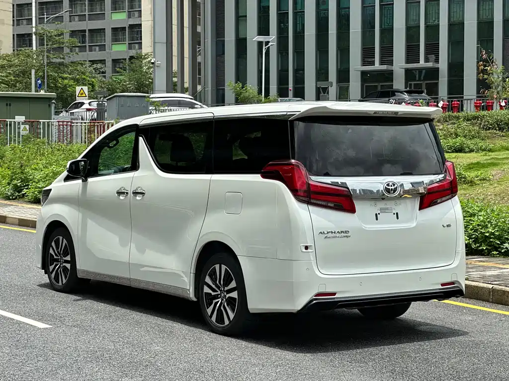 Toyota Alphard 2019 — фото 5