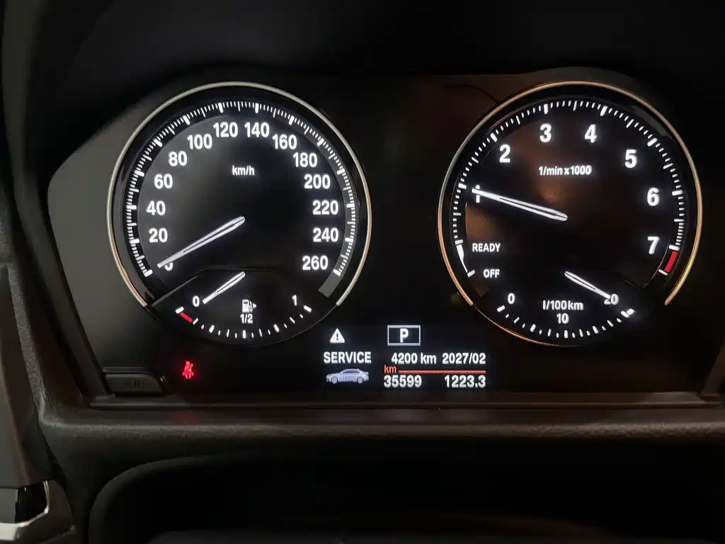BMW 1 Series 2020 — фото 13