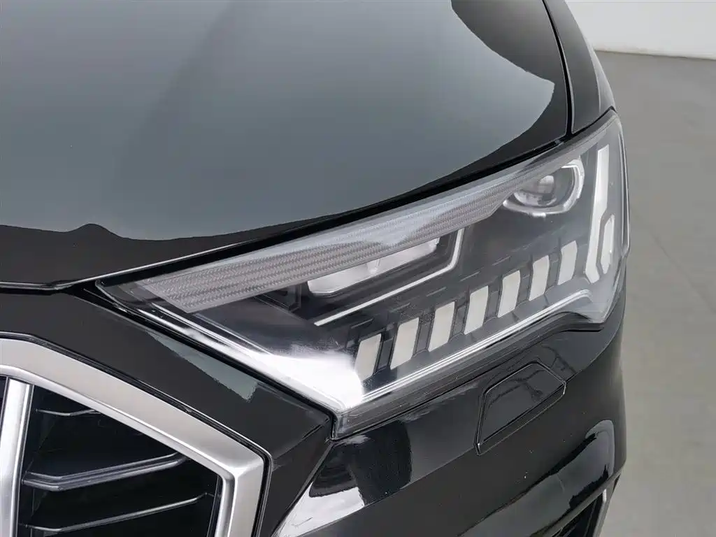 Audi Q7 2021
