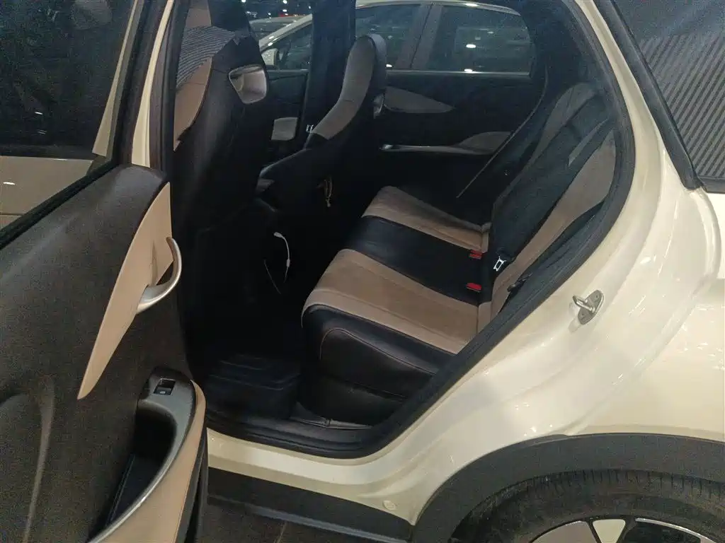 BYD Dolphin 2023 — фото 13