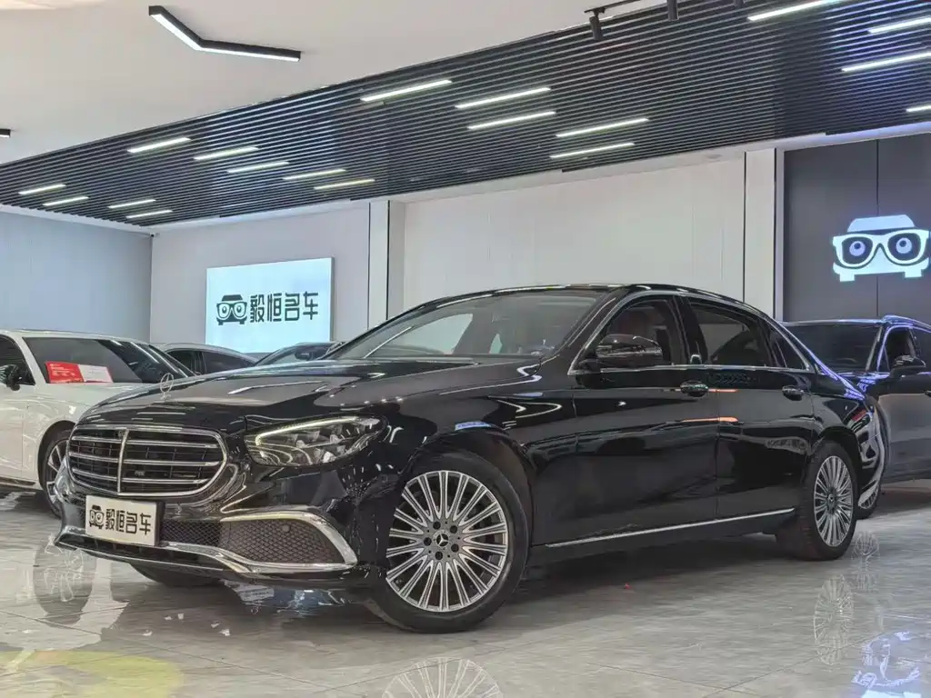 Mercedes-Benz E-Class 2022 — фото 1