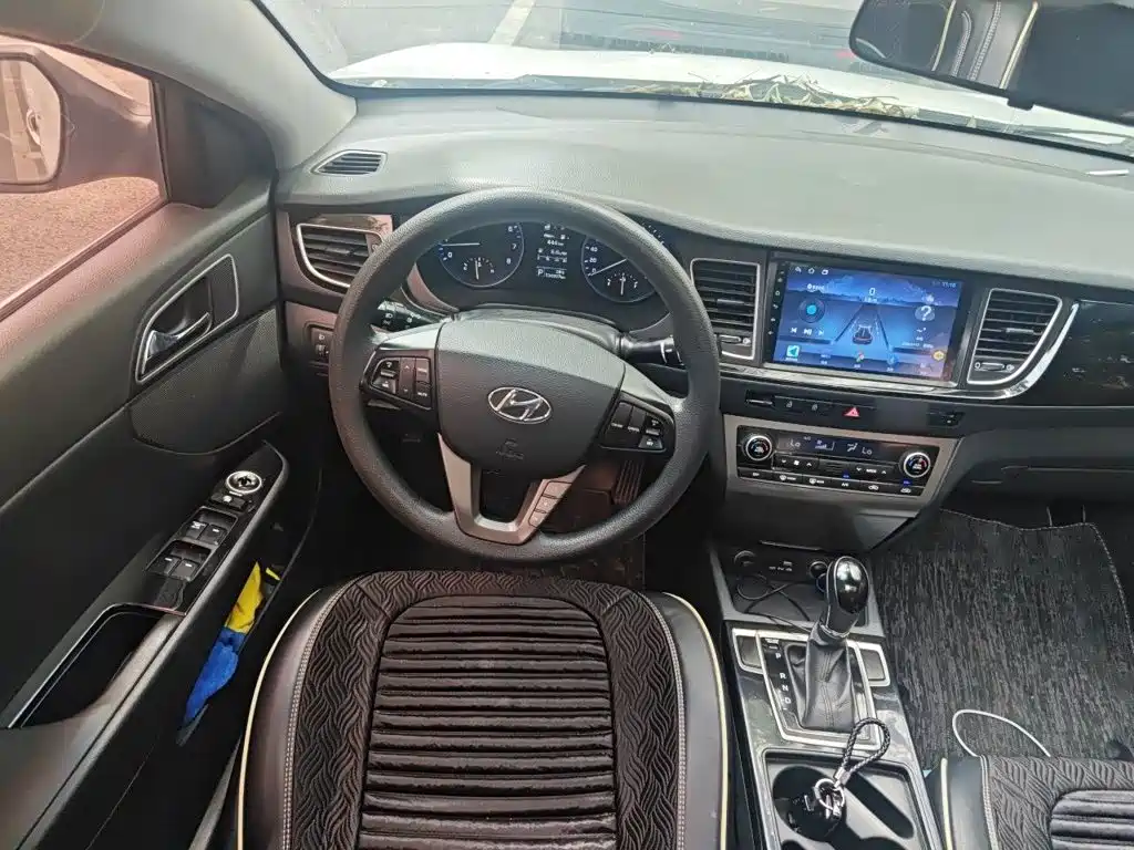 Hyundai Mistra 2015 — фото 3