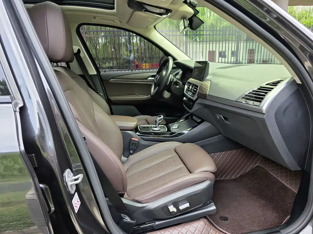 BMW X3 2022 — фото 11