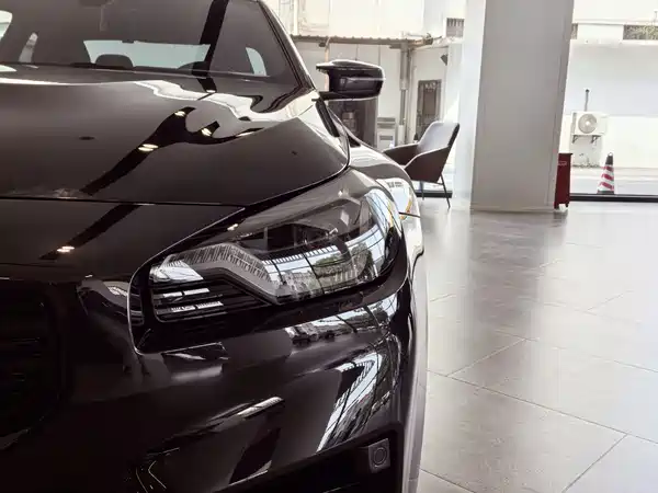 BMW M2 2025