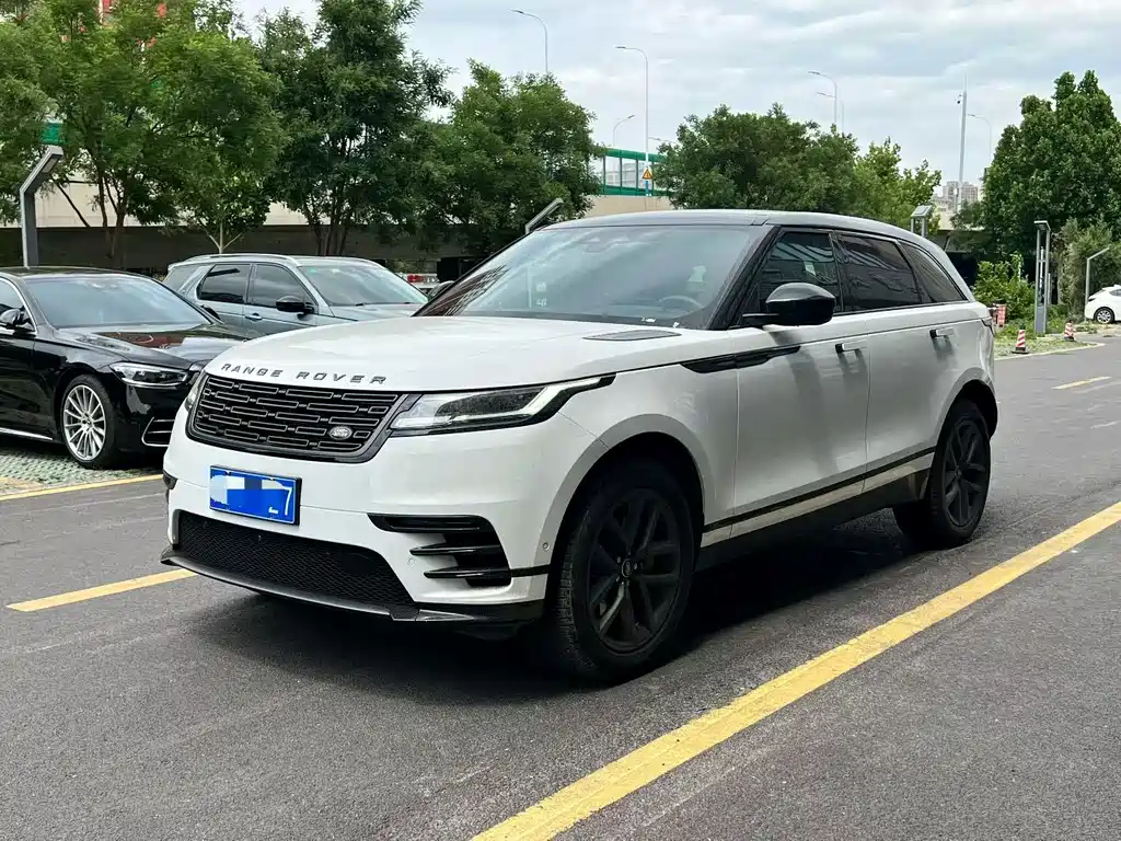 Land Rover Velar 2024 — фото 1
