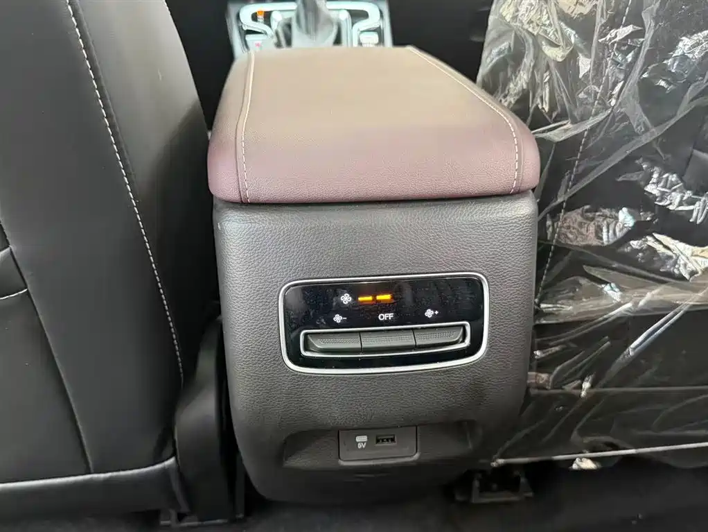 GAC Motor Trumpchi M6 2023 — фото 14
