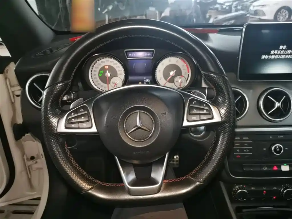 Mercedes-Benz CLA 2015 — фото 11