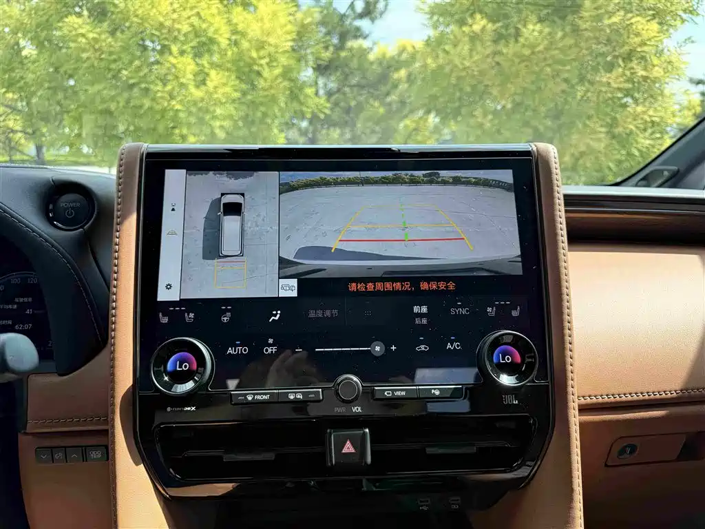 Toyota Vellfire 2024 — фото 31