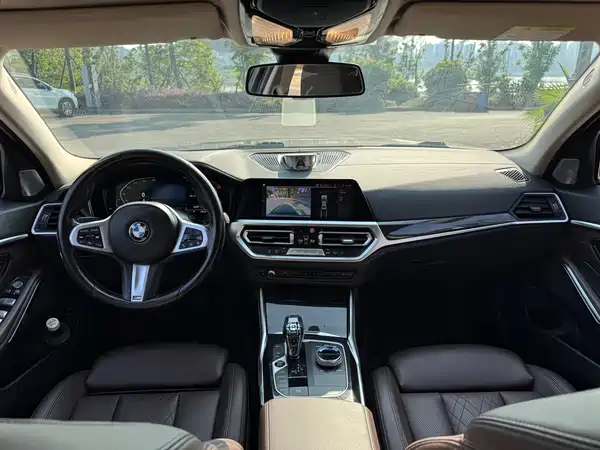 BMW 3 Series 2021