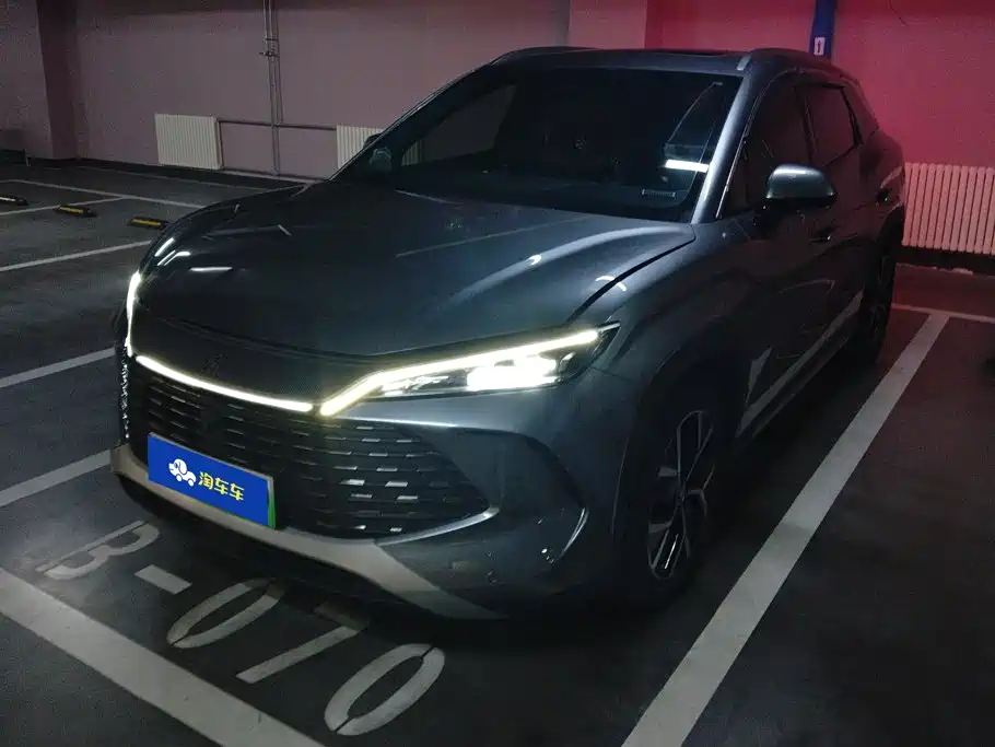 BYD Song L DM-i 2024 — фото 1