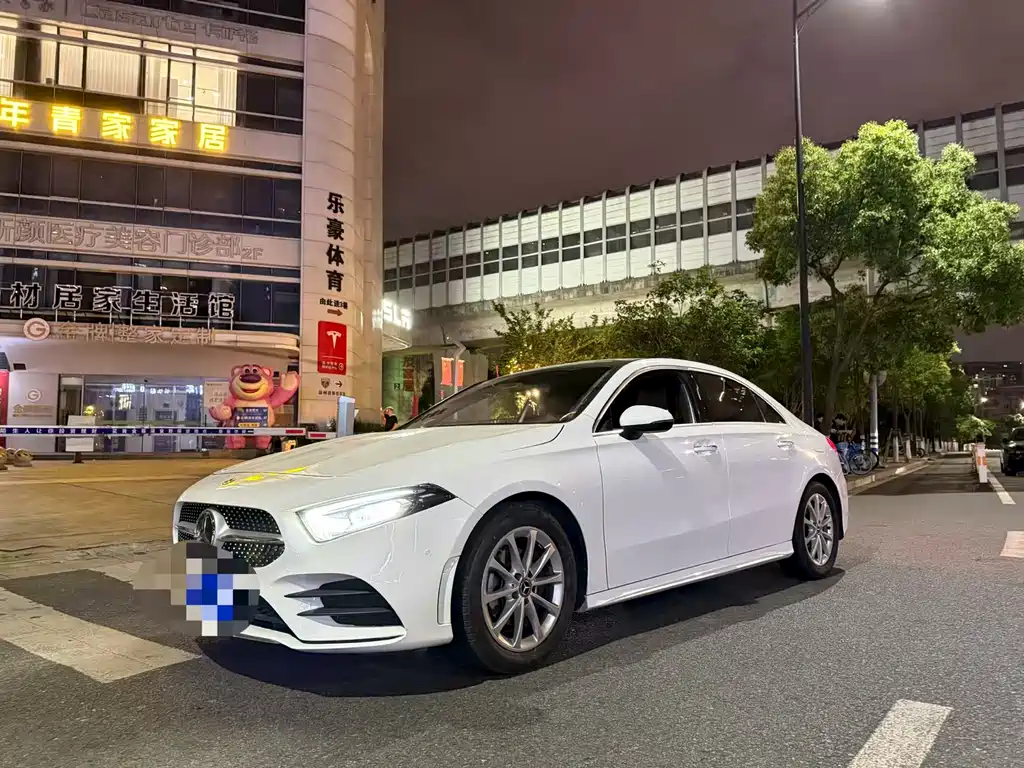 Mercedes-Benz A-Class 2020 — фото 2
