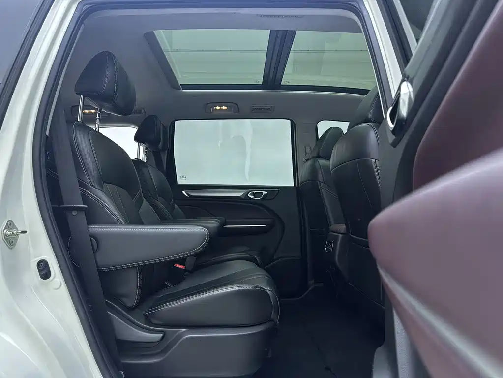 GAC Trumpchi M6 2022 — фото 10