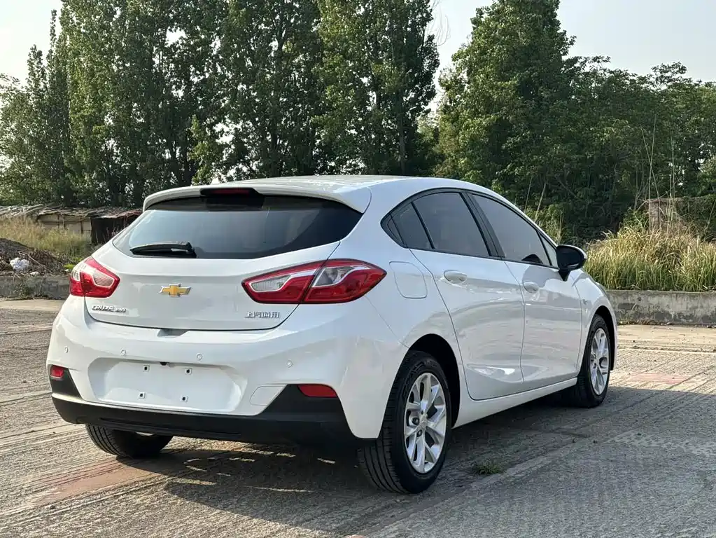 Chevrolet Cruze 2019 — фото 14