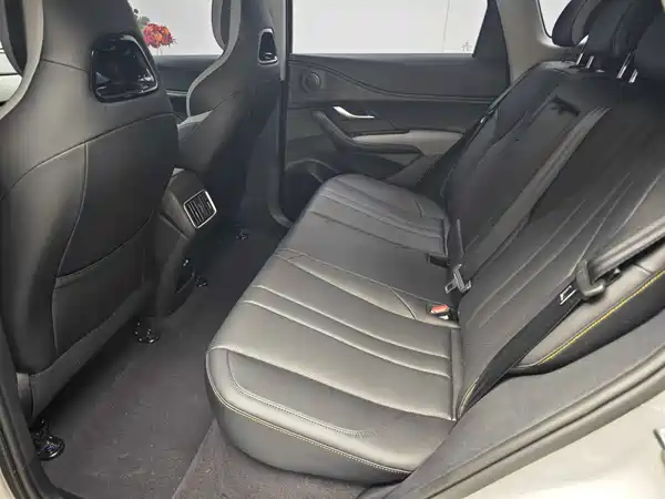 BYD Sealion 05 DM-i 2024