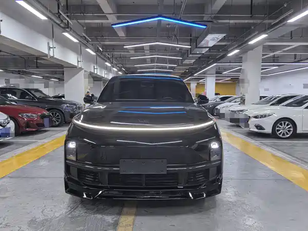 Li Auto L9 2025