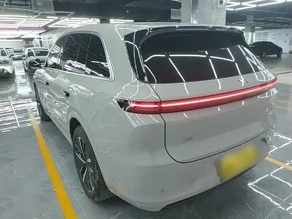 Li Auto L6 2024