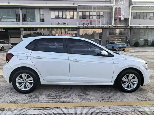 Volkswagen Polo 2021