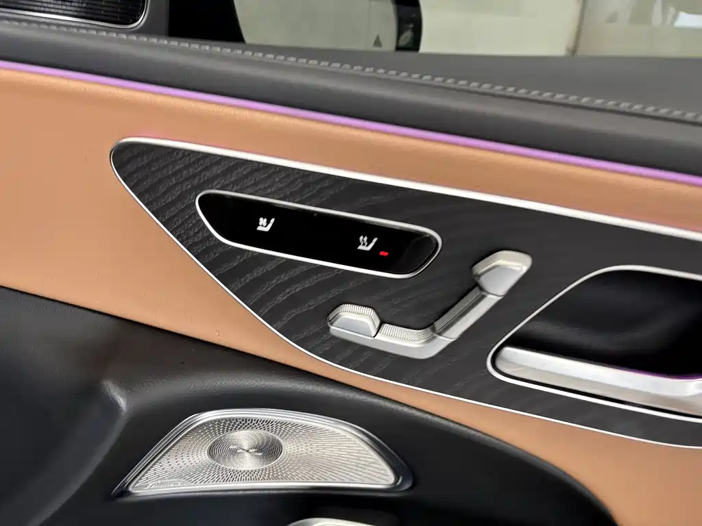 Mercedes-Benz E-Class 2025 — фото 26
