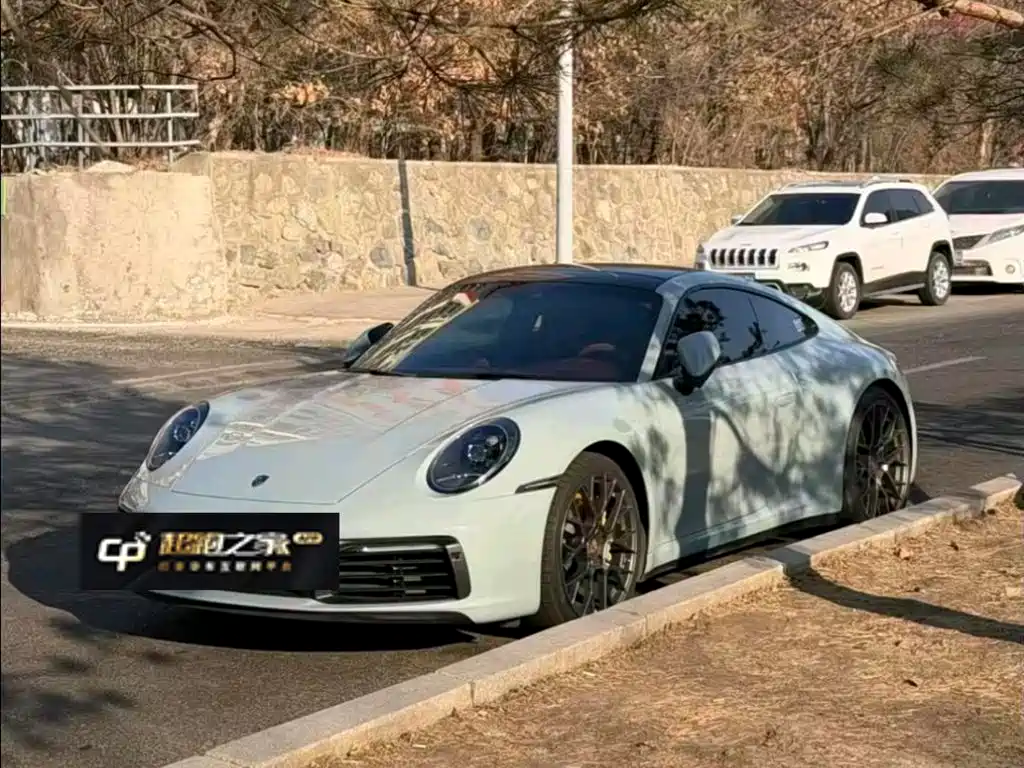 Porsche 911 2021