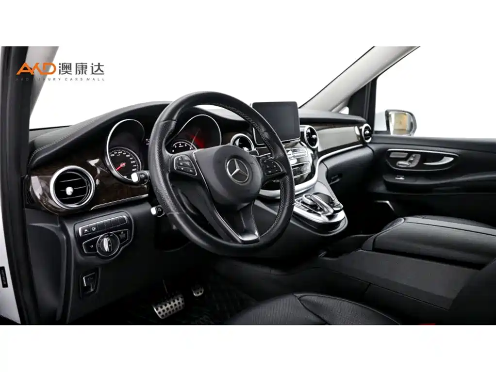 Mercedes-Benz V-Class 2018 — фото 6