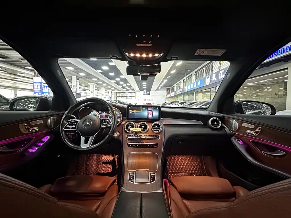 Mercedes-Benz GLC 2019 — фото 12