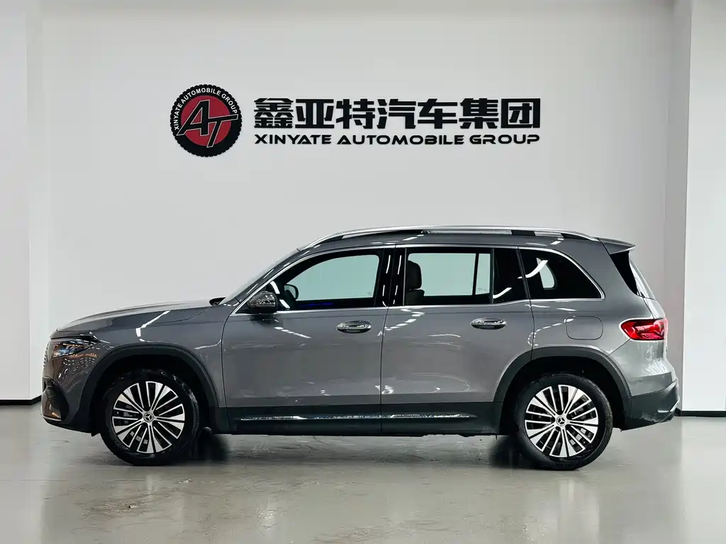 Mercedes-Benz EQB 2026