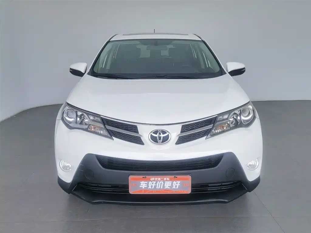 Toyota RAV4 2014