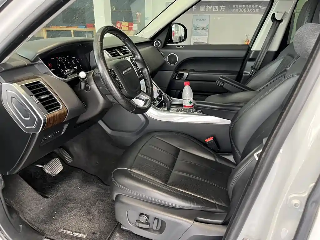 Land Rover Sport PHEV 2019 — фото 9