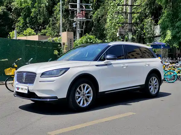 Lincoln Corsair 2020