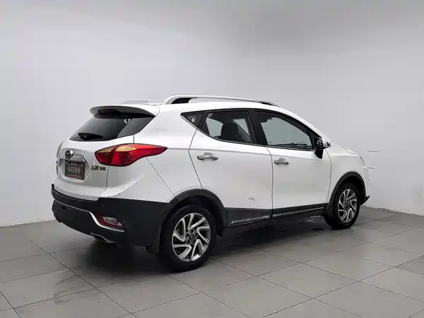 JMC Refine S3 2016