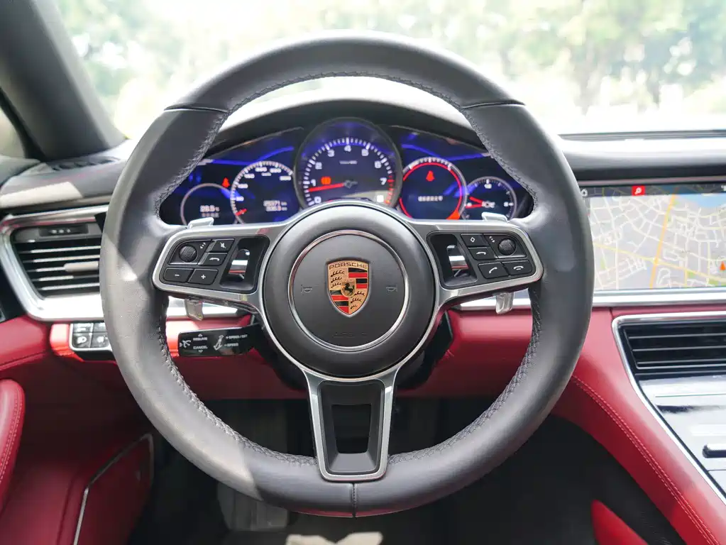 Porsche Panamera 2019 — фото 14