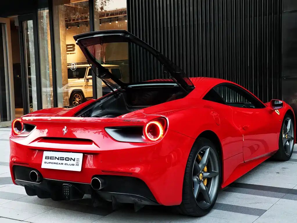 Ferrari 488 2017 — фото 3