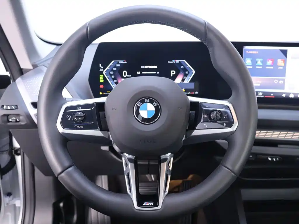 BMW 2 Series 2025 — фото 16